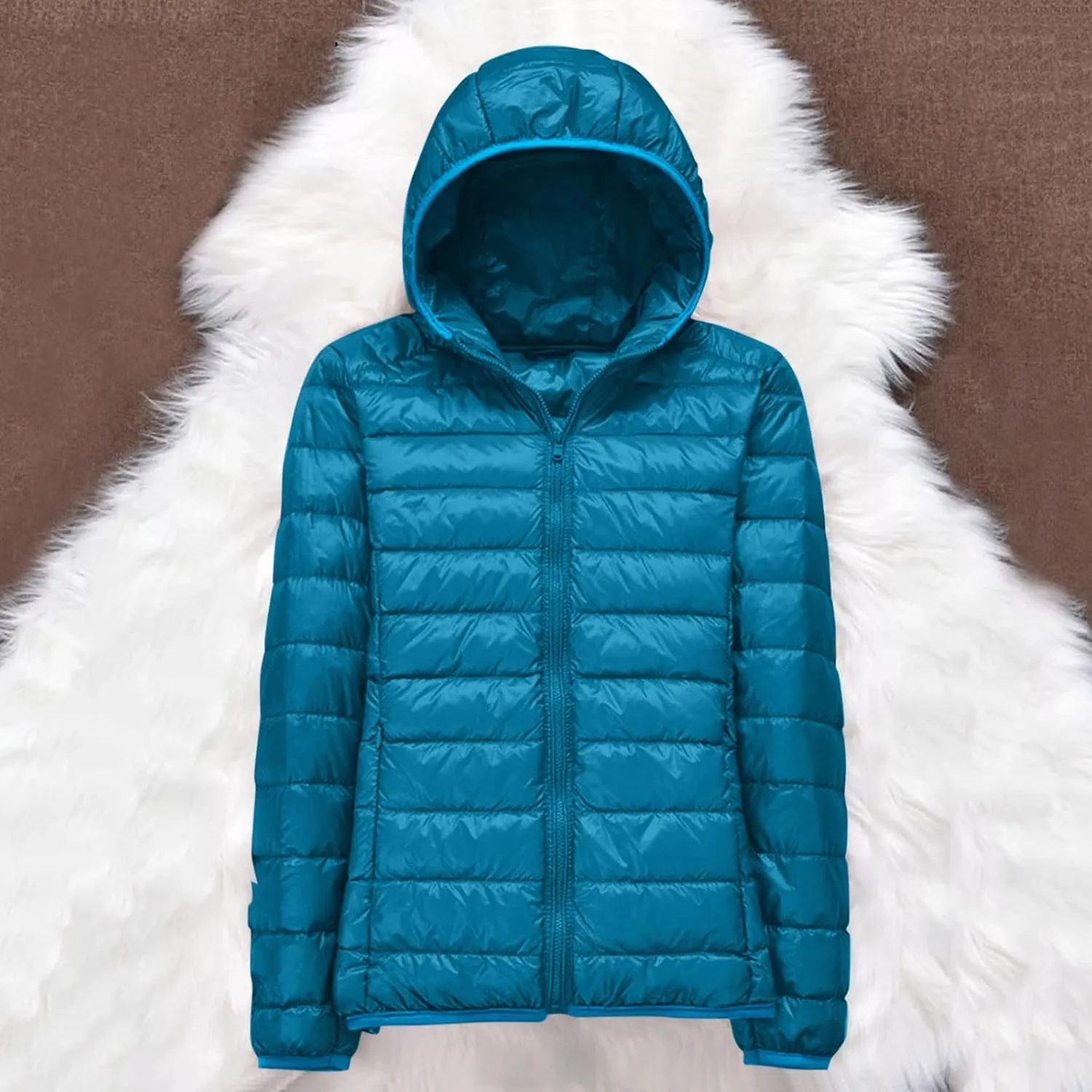 Womens Lightweight Puffer Jacket with Hood 2023 Fashion Winter Coats with Pockets Zipper Quilted Packable Down